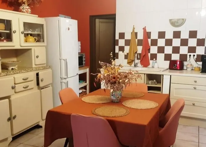 Apartment Petit Patio En Centre Nimes